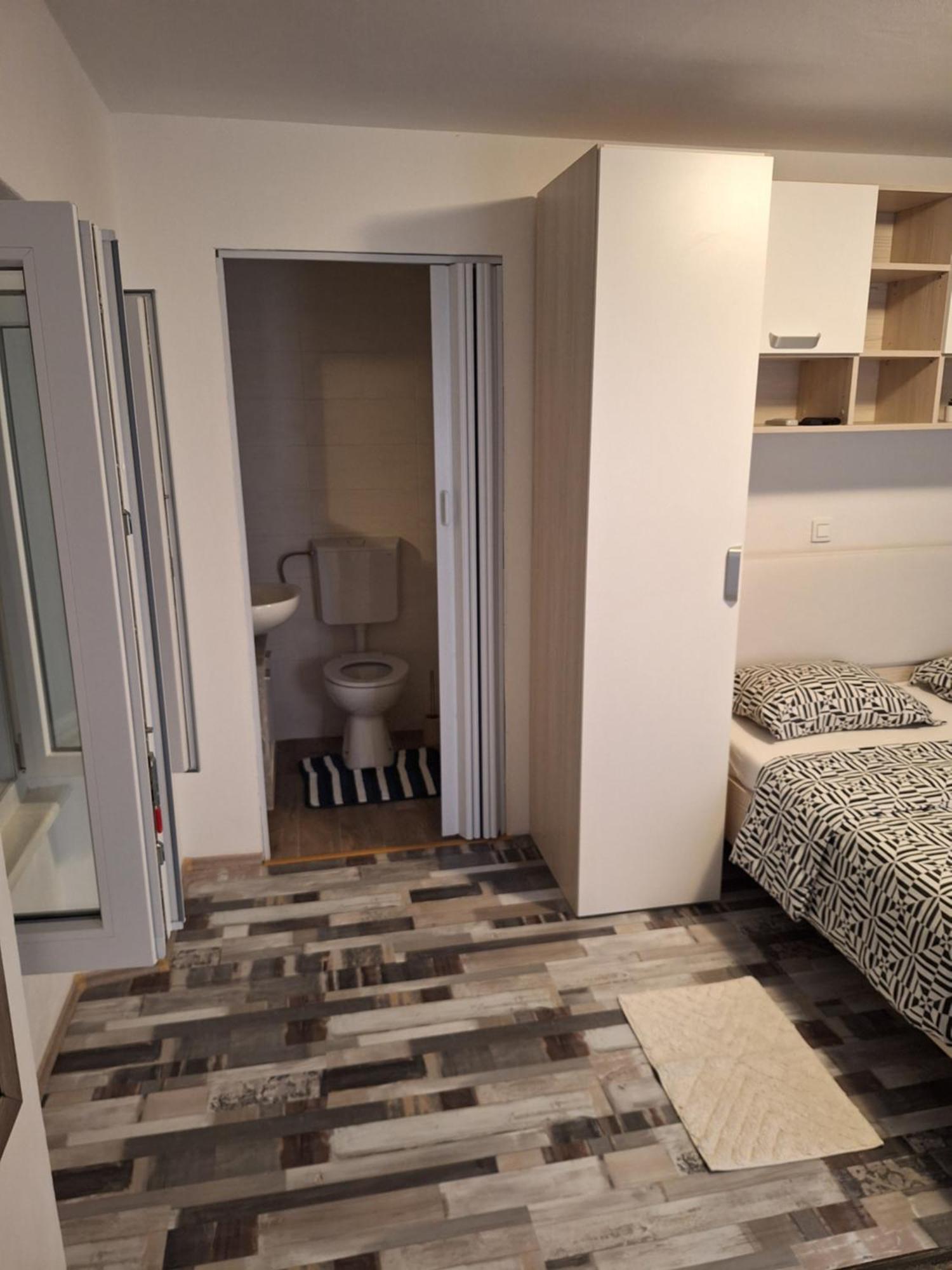 Makol Apartment Primošten Екстериор снимка